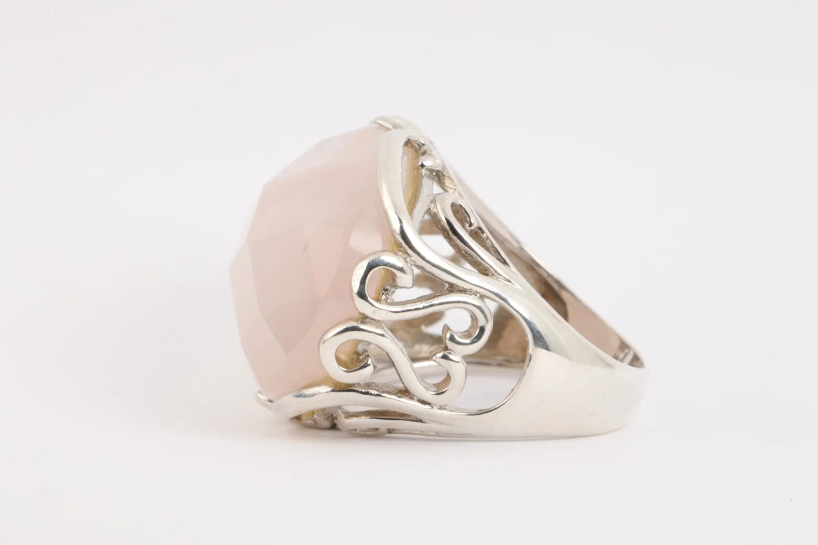 925 Silver 49.30tcw Rose Quartz Ring Size 8 (14.93g.)