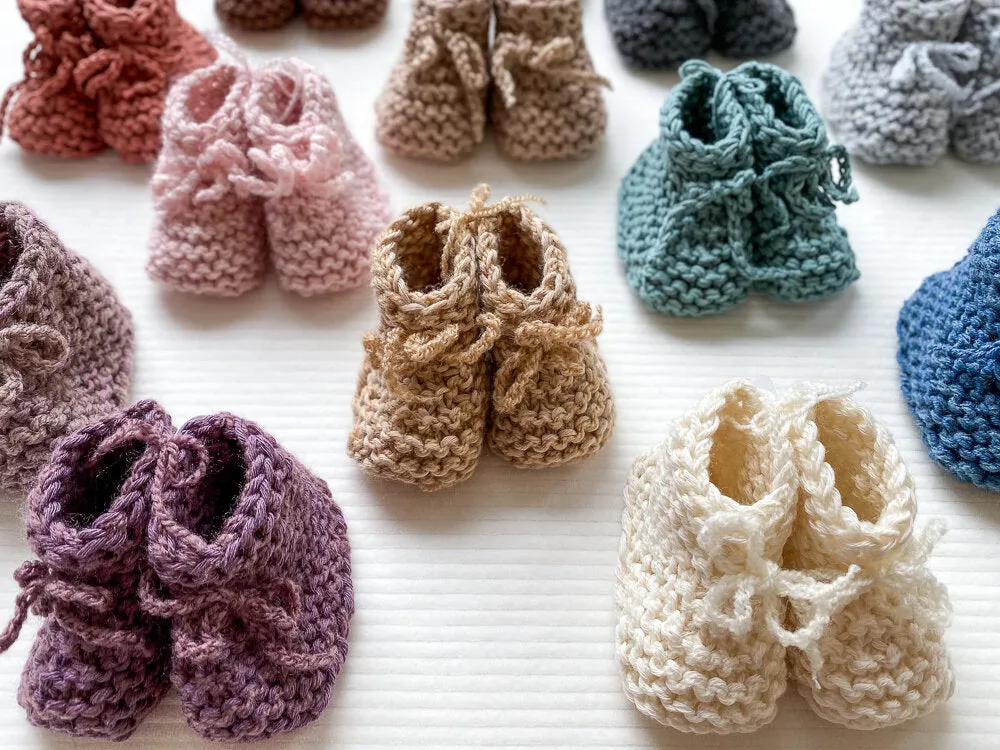 Baby booties / cotton