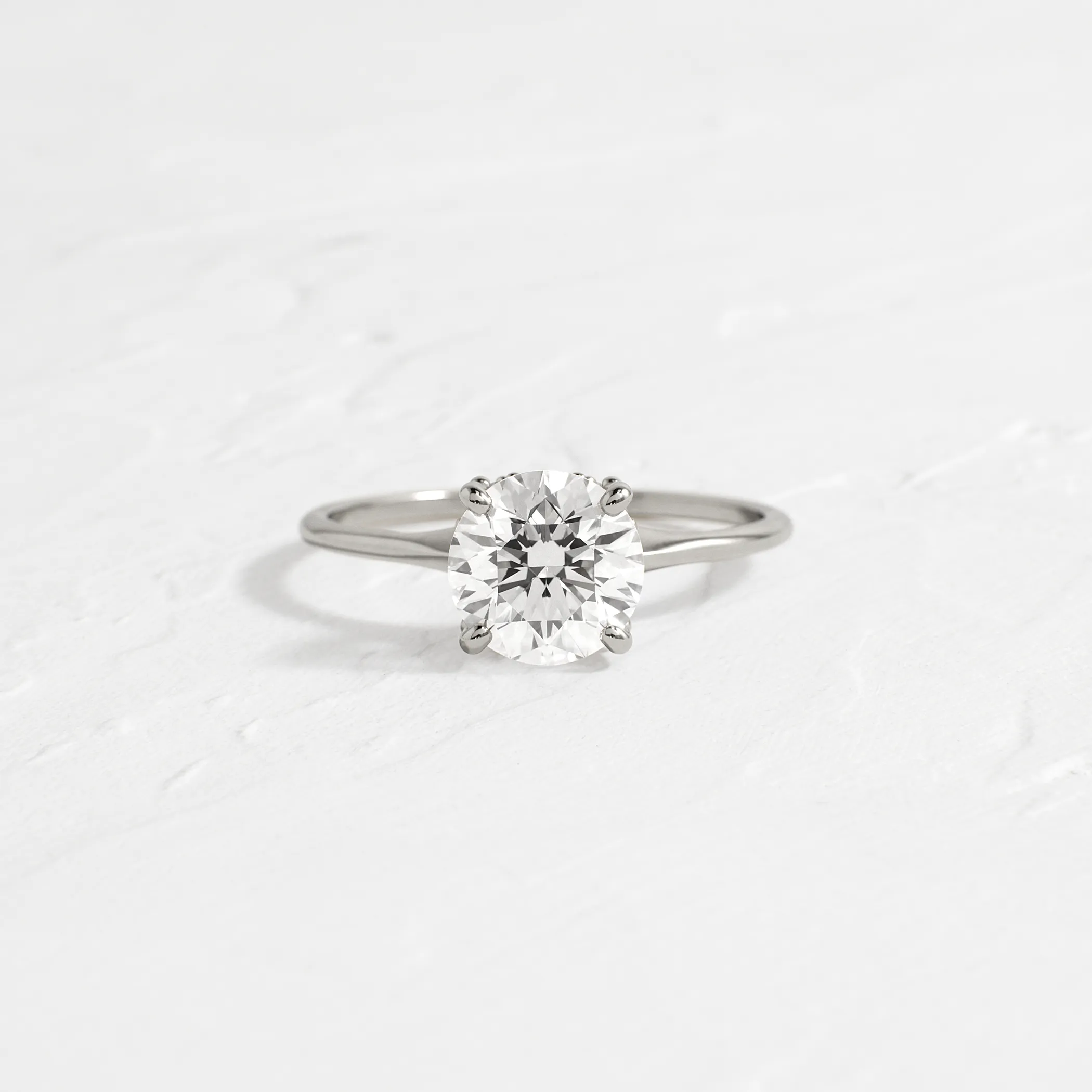 Fringes Ring, Round Cut