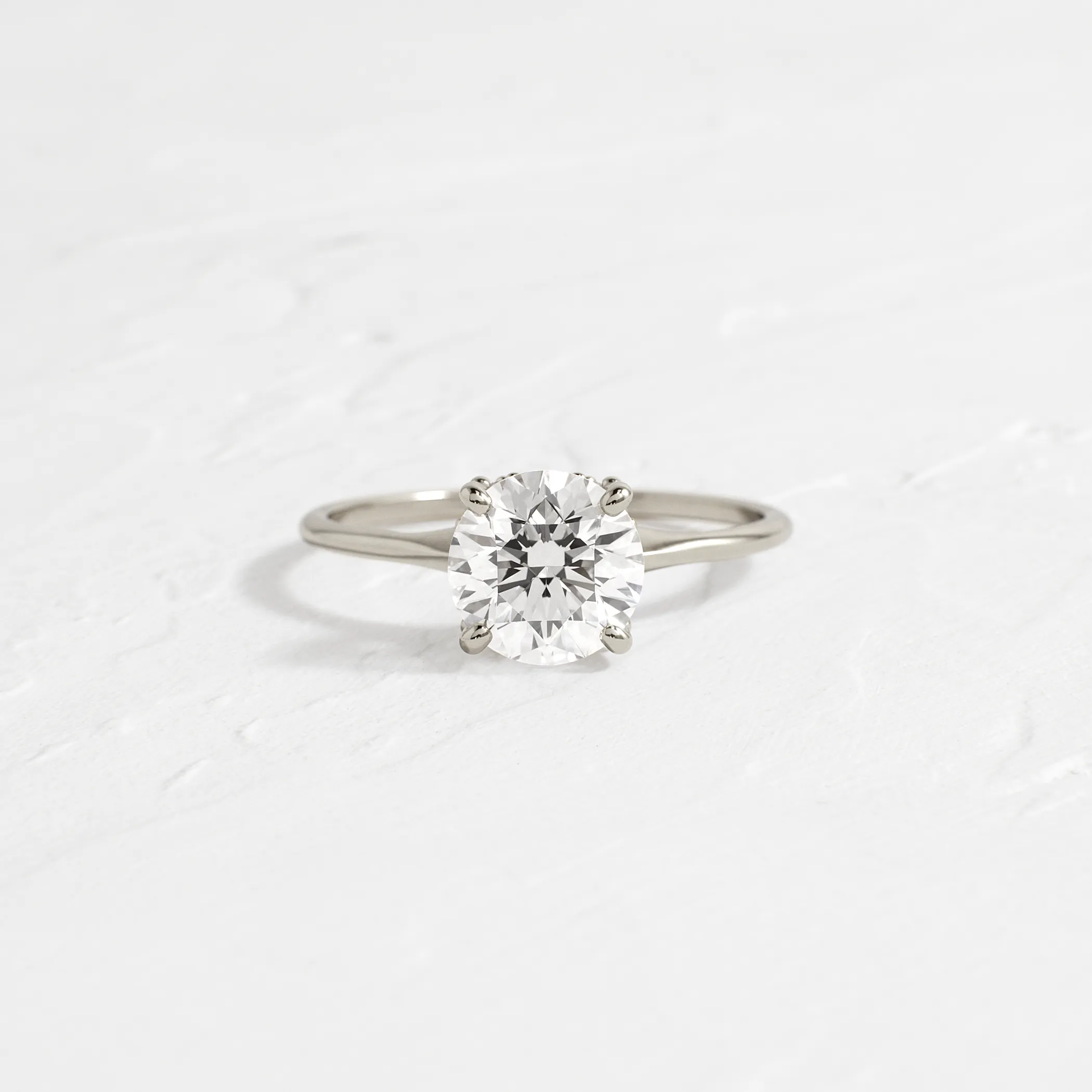 Fringes Ring, Round Cut