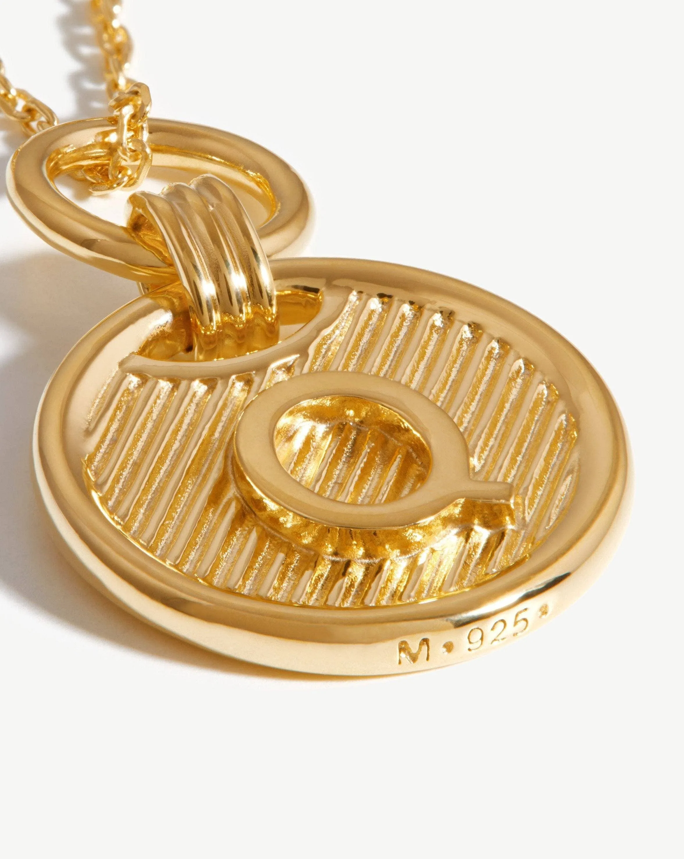 Initial Pendant Necklace - Initial Q | 18ct Gold Plated Vermeil