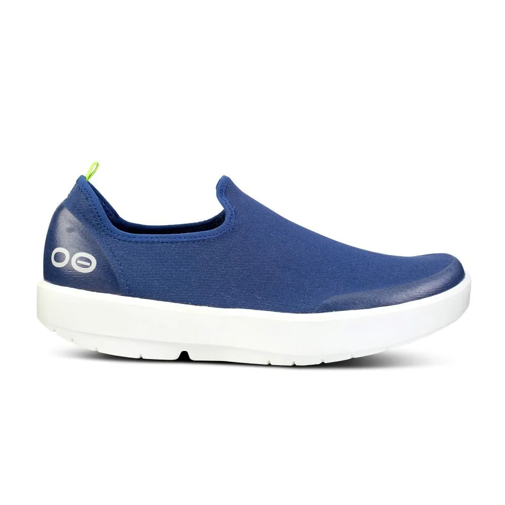 'OOFOS' Women's OOmg eeZee Low Shoe - White / Navy